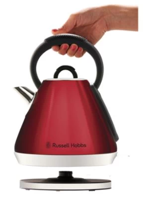 My kettle, a very fine cherry red Russell Hobbes